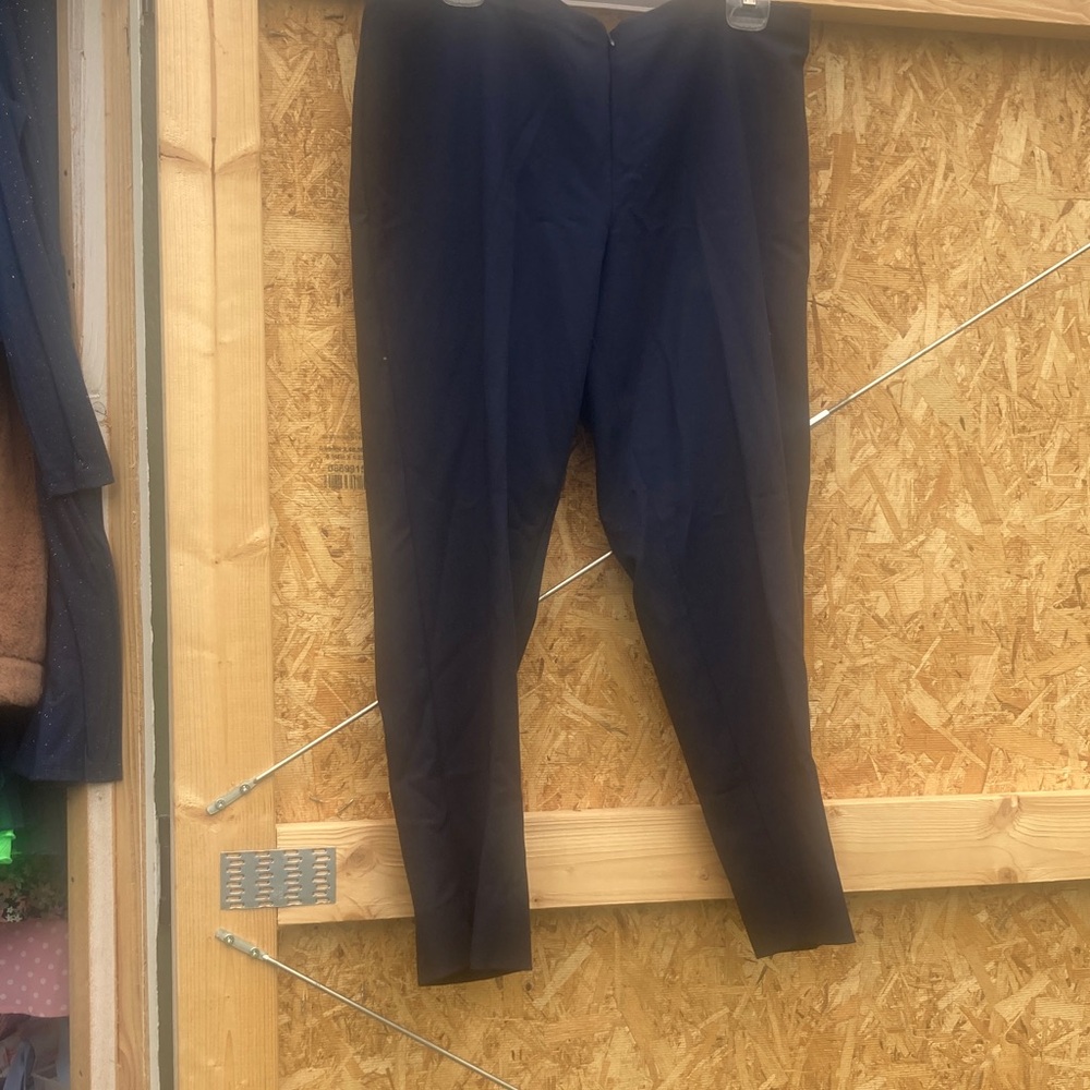 Karen Kane Elegant Black Cropped Pants